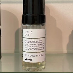 Davines liquid spell